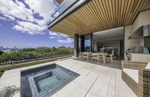 Ala Moana Condo | Park Lane Ala Moana Located on the ocean side of Ala Moana Shopping Center