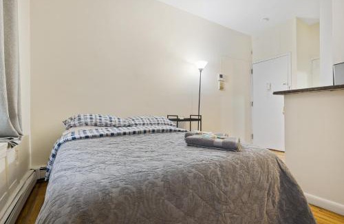 Manhattan Valley Apartment | Park Side Living, Get Cozy