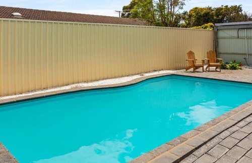 Aldinga Beach House | Park View - Pool - Pet Friendly - 4BRM - 2BTH