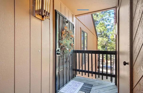 Shaver Lake Condo | Parker's Peak Cabin w BBQ Grill & Community Pool