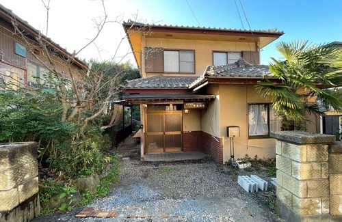 Harunako Onsen House | Parking available! Private ryokan for large groups staying without meals: Shunsatsu Shuyu~SHIKI~ (Japanese only)