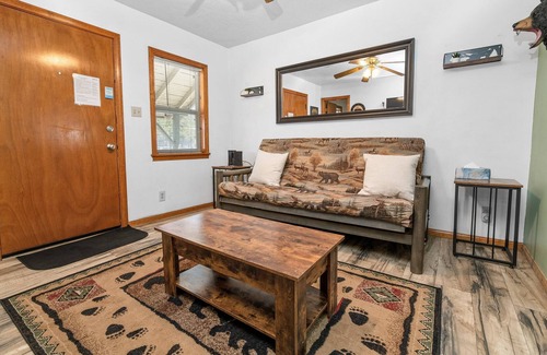 Inland Empire Cottage | Parkside Cottage - Newly remodeled cabin walking distance to the lake and Village! Arcade Table!