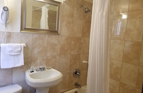 Miami Springs Hotel | Parkway Inn Airport Motel Miami