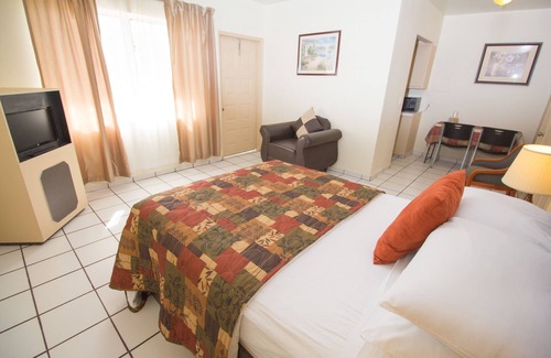 Miami Springs Hotel | Parkway Inn Airport Motel Miami
