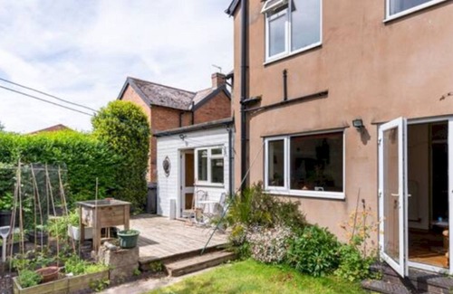 Shrewsbury House | Pass the Keys | 4 Bedroom home close to town