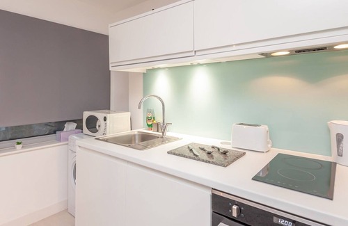 Holbeck Apartment | Pass the Keys | City Centre Haven