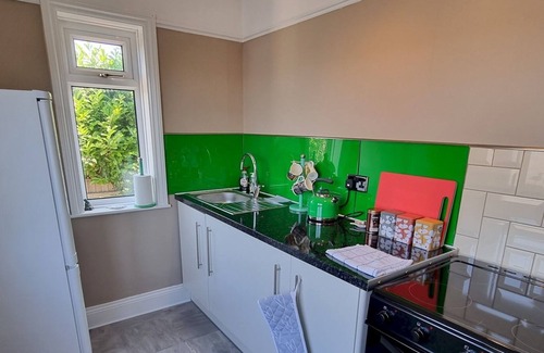 Kingsteignton Apartment | Pass the Keys | Cosy 1 bed annexe in Devon with parking