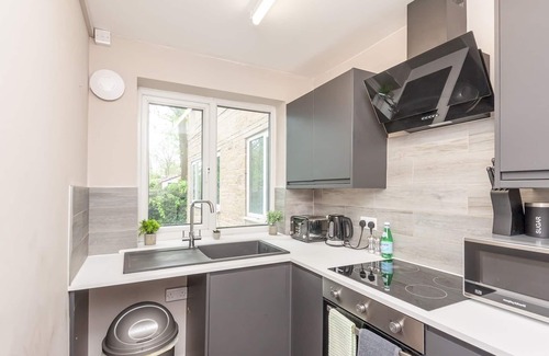 Leeds Apartment | Pass the Keys | Couple’s Haven on the Banks of the River Aire