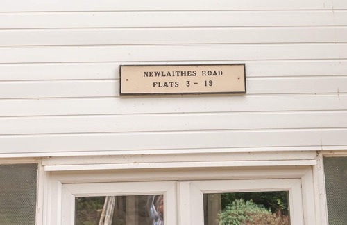 Leeds Apartment | Pass the Keys | Couple’s Haven on the Banks of the River Aire
