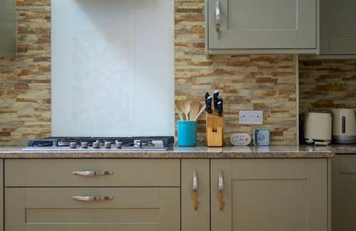 Bonnington Apartment | Pass the Keys | Homely Central 2 bedroom