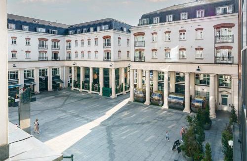 Cathedral Quarter Apartment | Pass the Keys Luxury 2BR W Balcony Cathedral Qtr. Parking