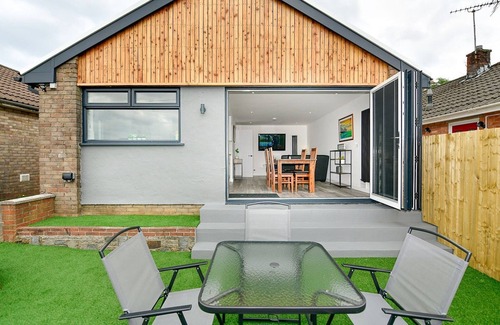 Killay House | Pass the Keys | Newly Renovated Bungalow - Stunning views of Gower