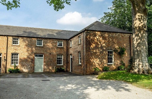 York House | Pass the Keys | No. 5 - Chestnut Cottage