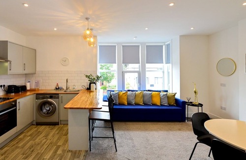 Caerau Apartment | Pass the Keys | Pontcanna - Chic 2-Bed Flat w/Parking