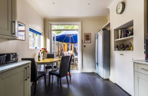 North Kensington House | Pass the Keys | Snoopys Themed London Home
