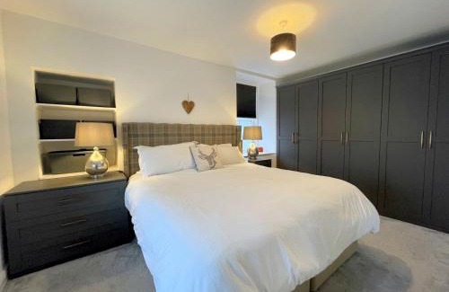 Moffat House | Pass the Keys Stunning Cosy Cottage in Historic Moffat