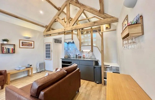 Reynoldston House | Pass the Keys | The Old Smithy |Tiny home| Gower