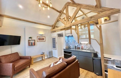 Reynoldston House | Pass the Keys | The Old Smithy |Tiny home| Gower