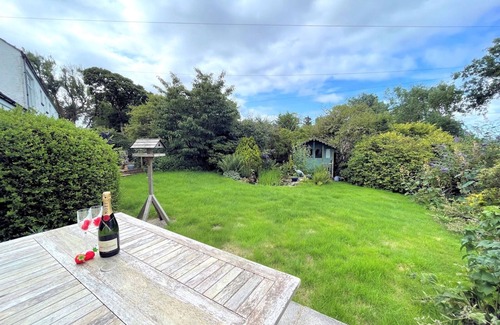Rockcliffe House | Pass the Keys | Traditional Scottish Cottage in Beautiful Location