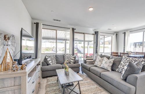 Beaumont House | Patio and Yard Luxe Beaumont Getaway!