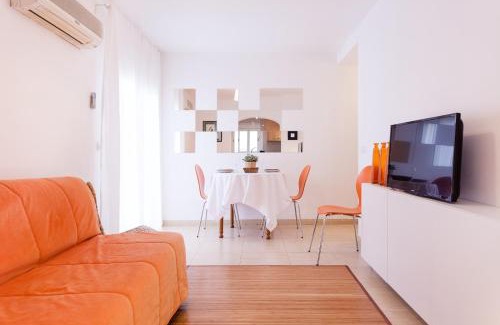 Sant Antoni de Calonge Apartment | Patio Budget Apartment 12
