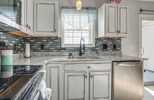 Myrtle Beach House | Patio, Yard & Lake Views: Home in Myrtle Beach!