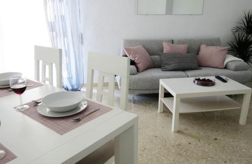 San Lorenzo Apartment | Patios de San Rafael