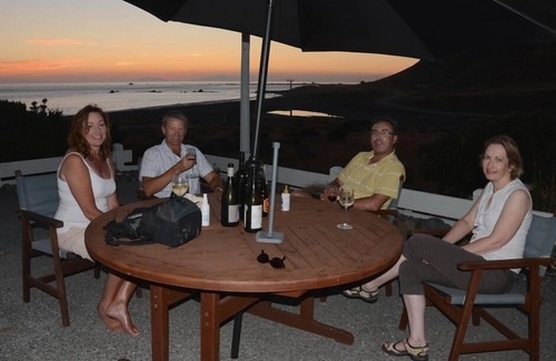 Cape Palliser House | PAUA POINT Close to beach, big deck/views, homely, wifi, a gem! Relax and enjoy!