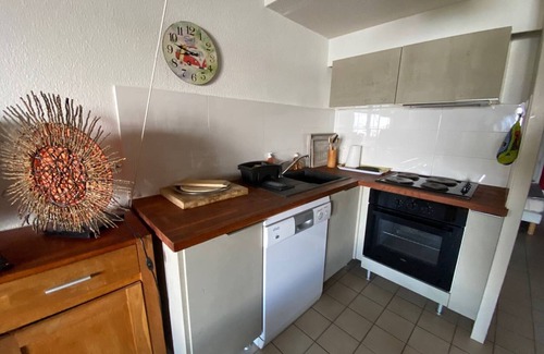 Leucate Villa | Pavilion T3 + Mezzanine, 5 people, Terrace, Parking