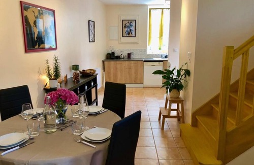 Becherel House | Pavillon du Manoir de la Quintaine
