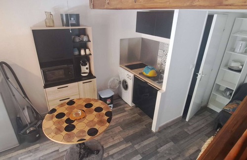 Saint-Pierre-la-Mer House | Pavillon studio 5min from the beach