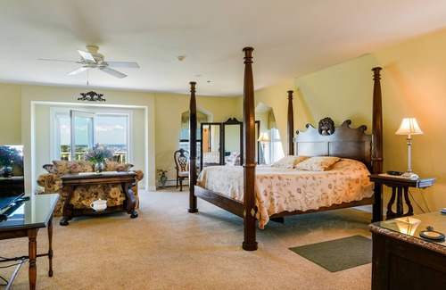 Block Island Bed & Breakfast | Payne's Harbor View Inn