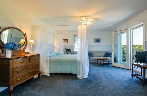 Block Island Bed & Breakfast | Payne's Harbor View Inn