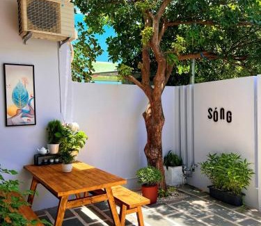 Ngu Hanh Son House | Peace by the sea I Tourist area I Garden Homestay