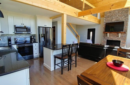 Bryson City Cabin | Peace of Heaven Majestic Views Hot Tub FirePit Near Town & Train Relax