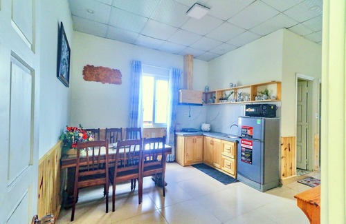 Phuong Apartment | Peaceful 1-Bedroom Suites A with Full Kitchen & WiFi in Da Lat
