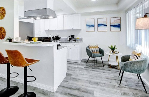 Monterey Park Apartment | Peaceful 1BR Stay + Parking + Near DTLA #TravelSGV