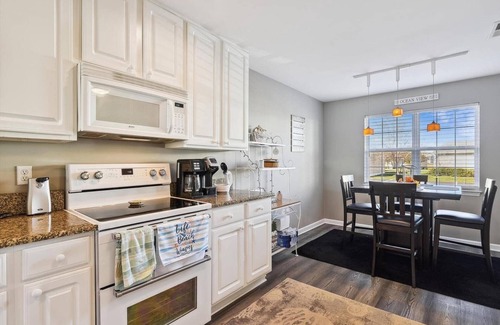 Ocean View Condo | Peaceful, 2 BD, 2 BA Condo w/Water Views, Pool and Free Activities Including Golf!