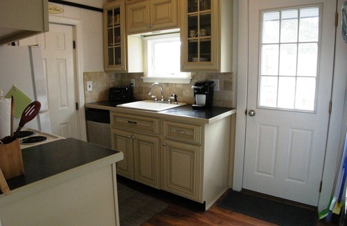 Dennis Port Cottage | Peaceful 2 Bdrm Cottage WiFi A/C Ingrd Pool & Walk To Beach!