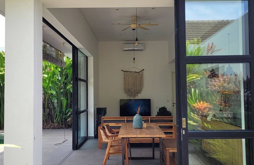 Babakan Villa | Peaceful 2-bedroom villa with WiFi, AC in delightful Canggu