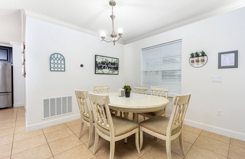 Port Saint Lucie House | Peaceful 3BD & 2BA with Salt Water Heated Pool, 35 min.'s from Jensen Beach!