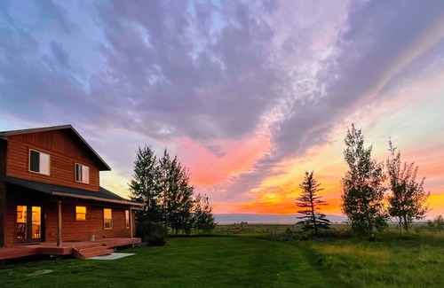 Leigh Creek Estates House | Peaceful 3BR - 20mins from Resort + Stunning Grand Teton Views!