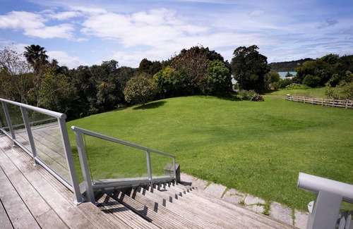 Mahurangi House | Peaceful 5 Bedroom Family Retreat