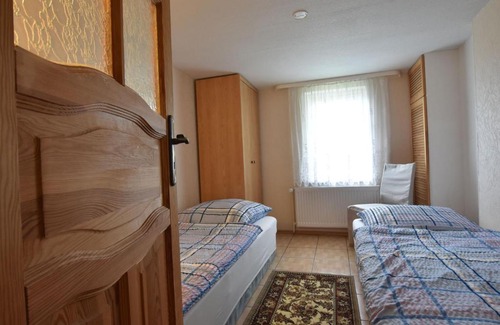Maltzien Apartment | Peaceful Apartment in Maltzien with Lake nearby