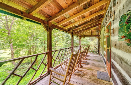 Burnsville Cabin | Peaceful Burnsville Cabin By South Toe River!