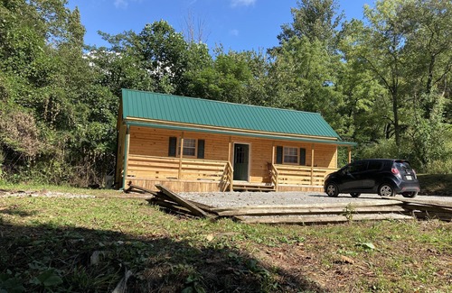 Duff Cabin | Peaceful cabin in the center of riding country!
