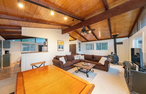 Windham Ski Chalet | Peaceful chalet near Bromley, Magic, Okemo, Mount Snow, and Stratton