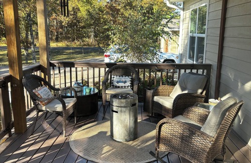 Rome House | Peaceful Cottage on the Pines Golf Course, so close to Sand Valley Golf Resort!