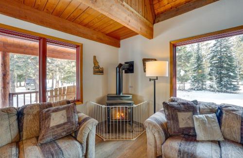 Tamarack Resort House | Peaceful Donnelly Retreat Less Than 1 Mi to Lake Cascade!