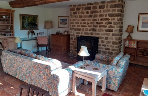 Saint-Denis-de-Villenette Cottage | Peaceful Country setting with beautiful garden